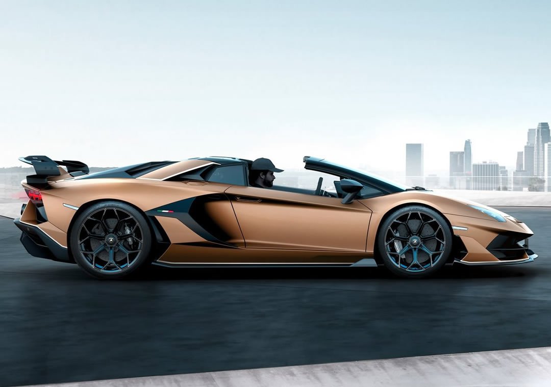 2020 Lamborghini Aventador SVJ Roadster Donanımları