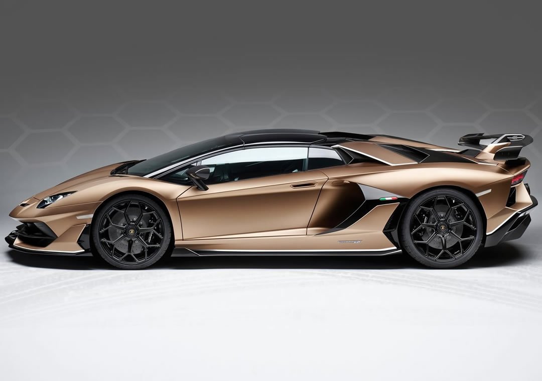 2020 Lamborghini Aventador SVJ Roadster Fotoğrafları