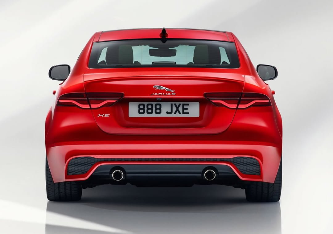 Makyajlı 2020 Jaguar XE Fotoğrafları