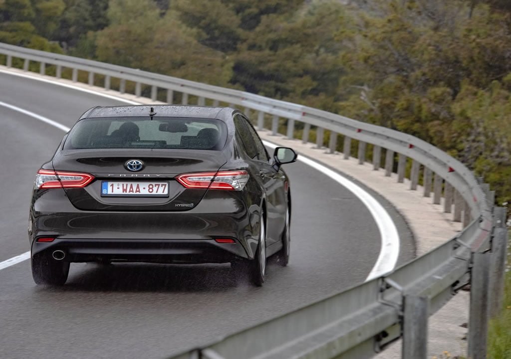 2019 Toyota Camry Hibrit Fotoğrafları