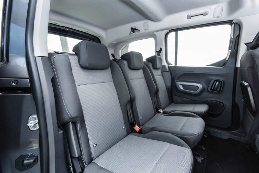 Yeni Toyota Proace City İçi