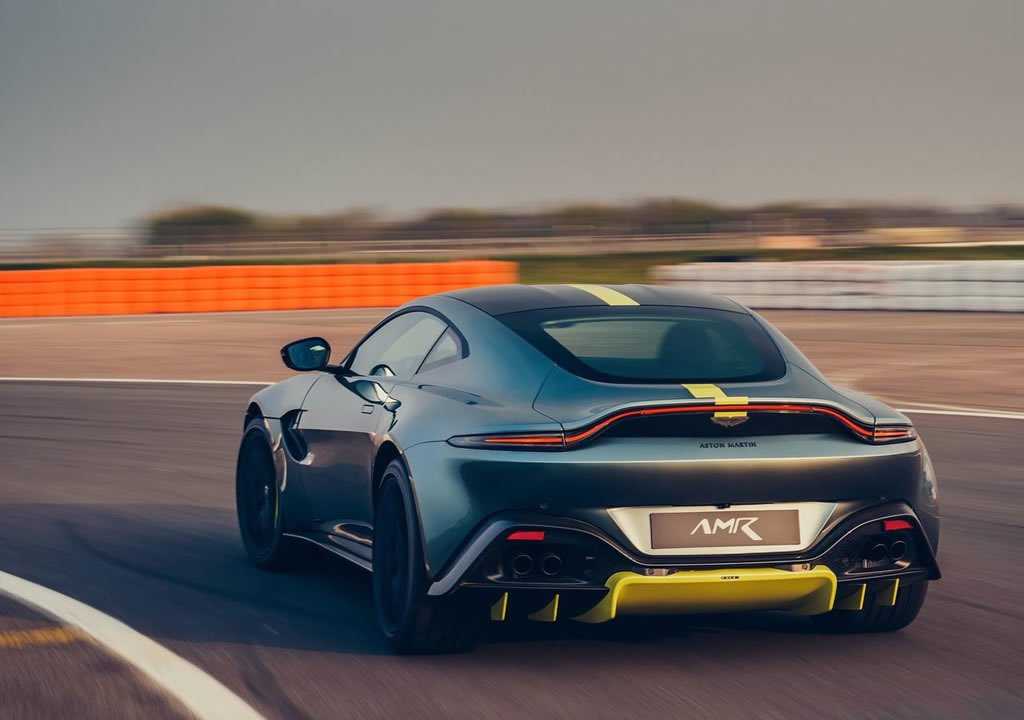 2020 Yeni Aston Martin Vantage AMR Teknik Özellikleri