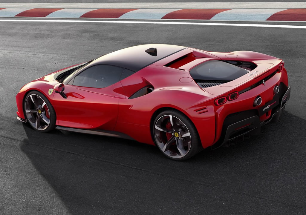 2020 Yeni Ferrari SF90 Stradale Özellikleri