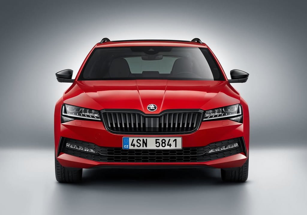 Makyajlı 2020 Skoda Superb Combi Teknik Özellikleri