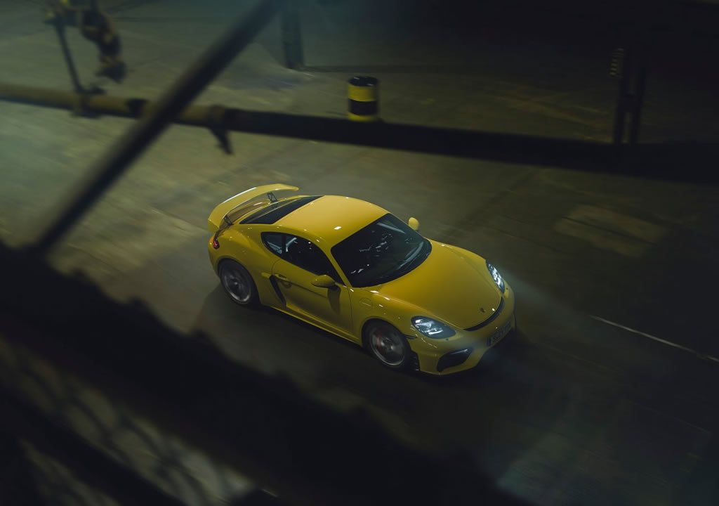 2020 Porsche 718 Cayman GT4 Donanımları