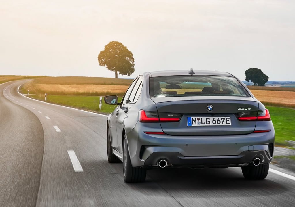 2019 BMW 330e Sedan Fotoğrafları