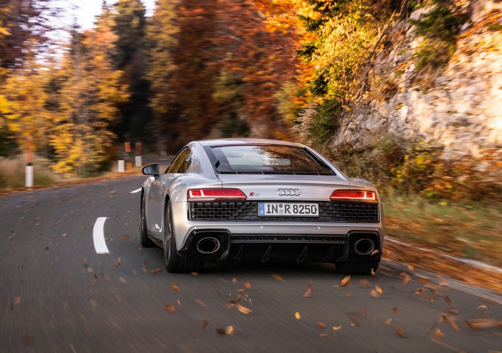 2020 Audi R8 V10 RWD Fotoğrafları