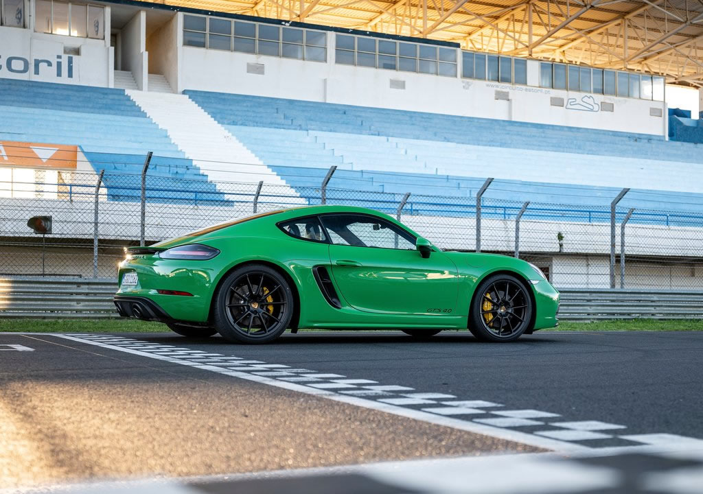 2020 Yeni Porsche 718 Cayman GTS 4.0 Fotoğrafları