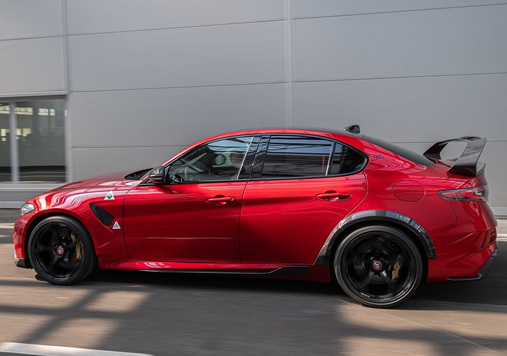 2021 Alfa Romeo Giulia GTA