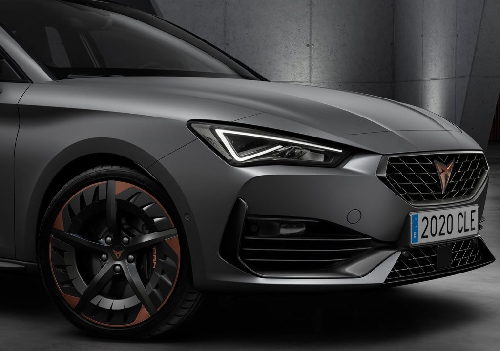 2021 Yeni Cupra Leon Fotoğrafları