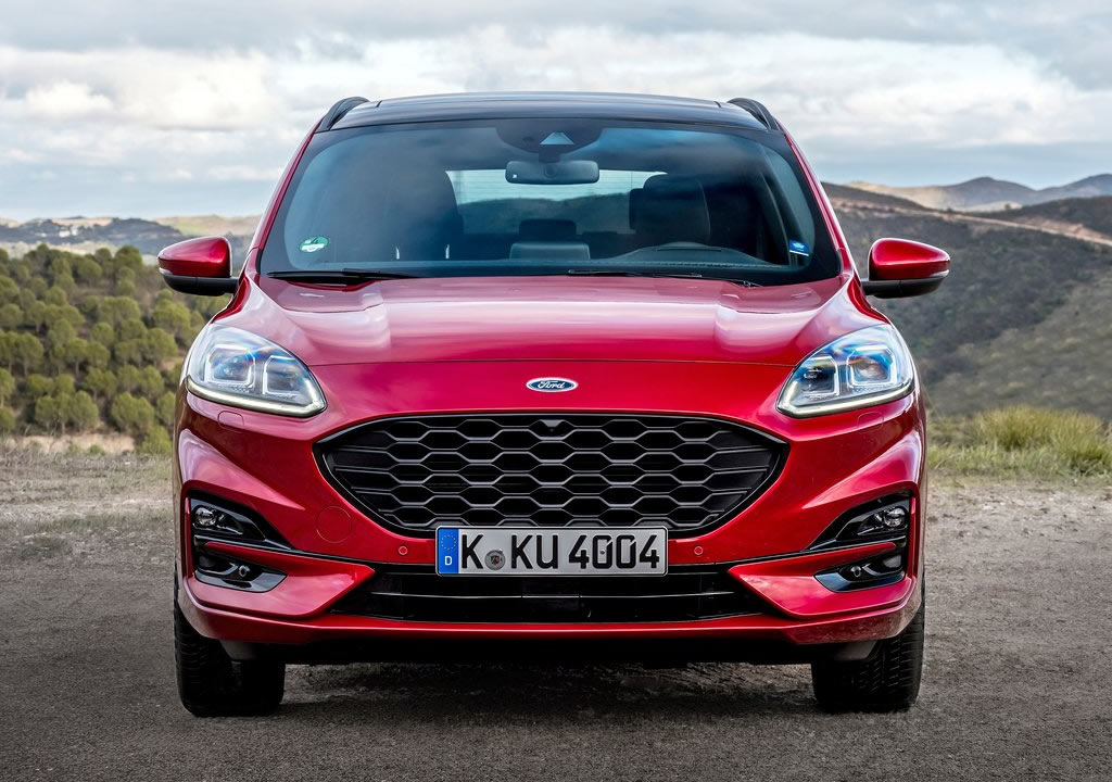 2020 Yeni Kasa Ford Kuga Fotoğrafları