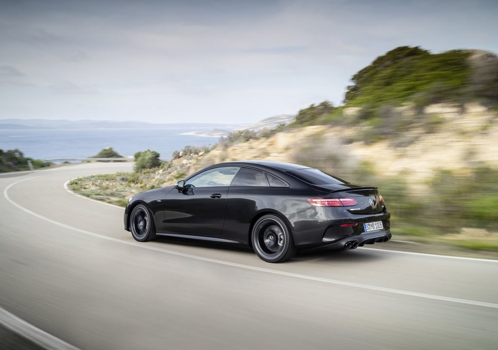 2021 Yeni Mercedes-AMG E53 Coupe 0-100 km/s