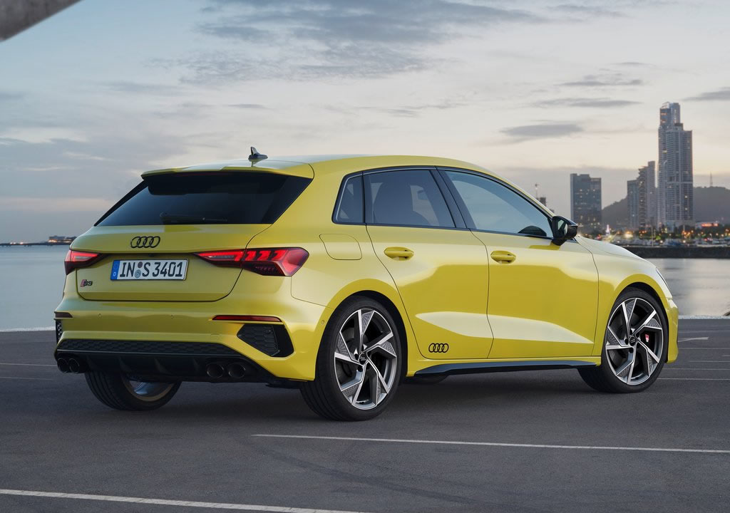 2021 Yeni Audi S3 Sportback Özellikleri