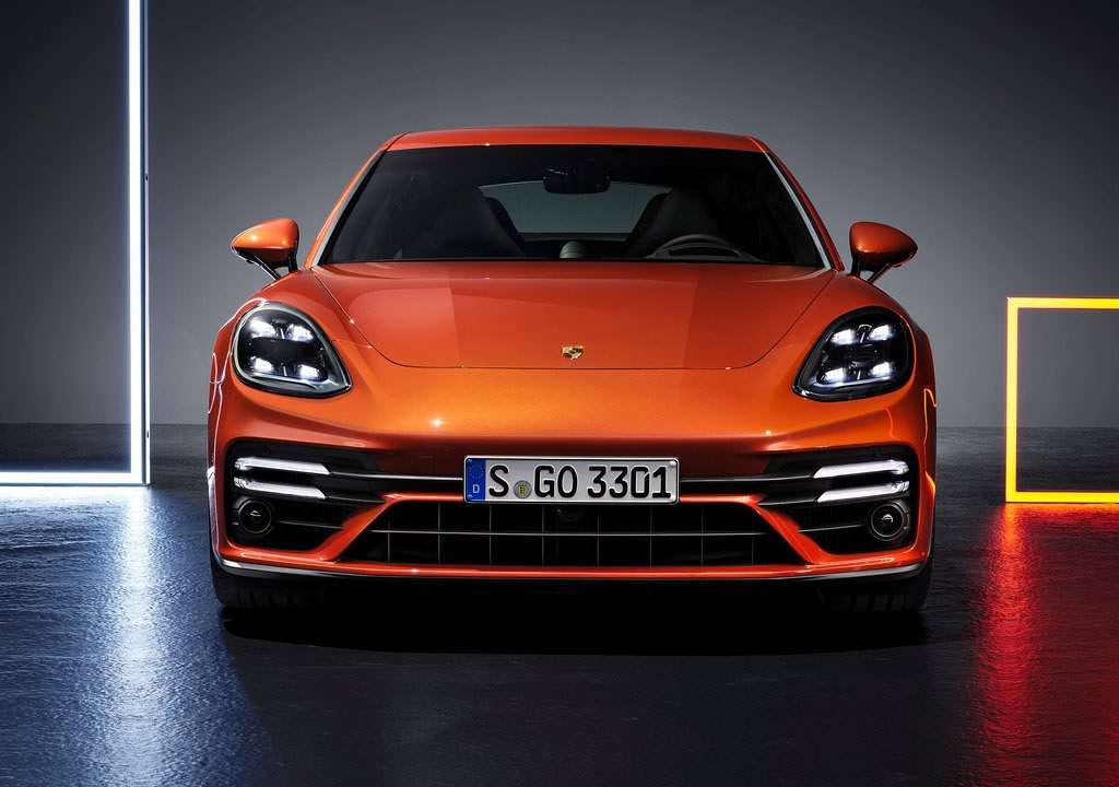 2021 Porsche Panamera Turbo S 0-100 km/s