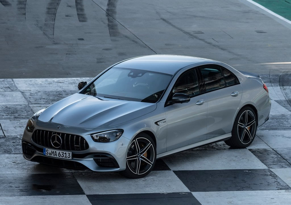 Makyajlı 2021 Mercedes-AMG E63 S