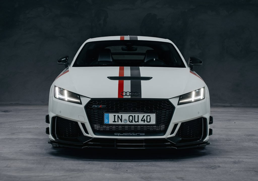 2020 Yeni Audi TT RS 40 Years of Quattro Edition Özellikleri