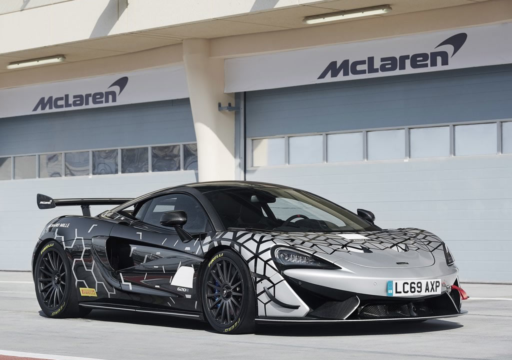 2020 McLaren 620R Özellikleri