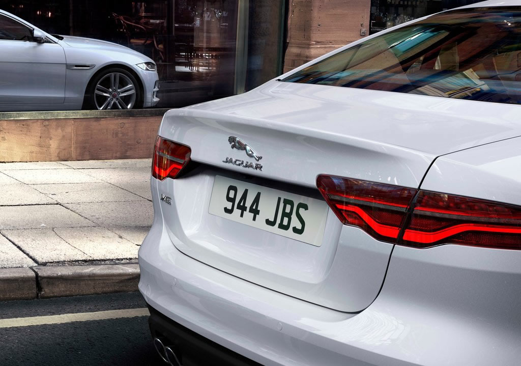 Makyajlı 2021 Jaguar XE Türkiye