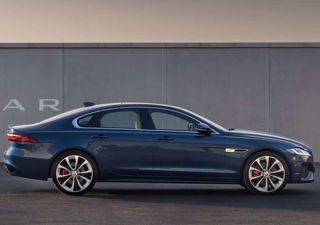 2021 Yeni Jaguar XF Fotoğrafları