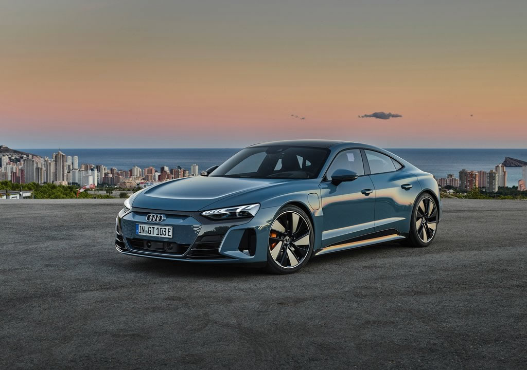 2022 Audi e-tron GT quattro