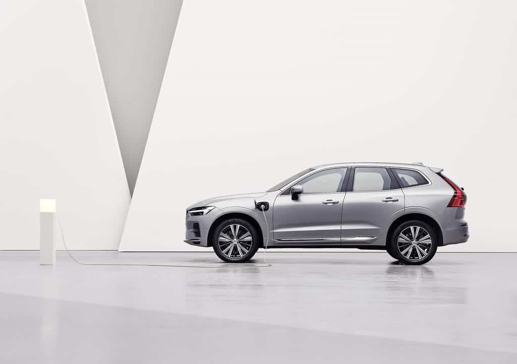 Makyajlı 2022 Yeni Volvo XC60