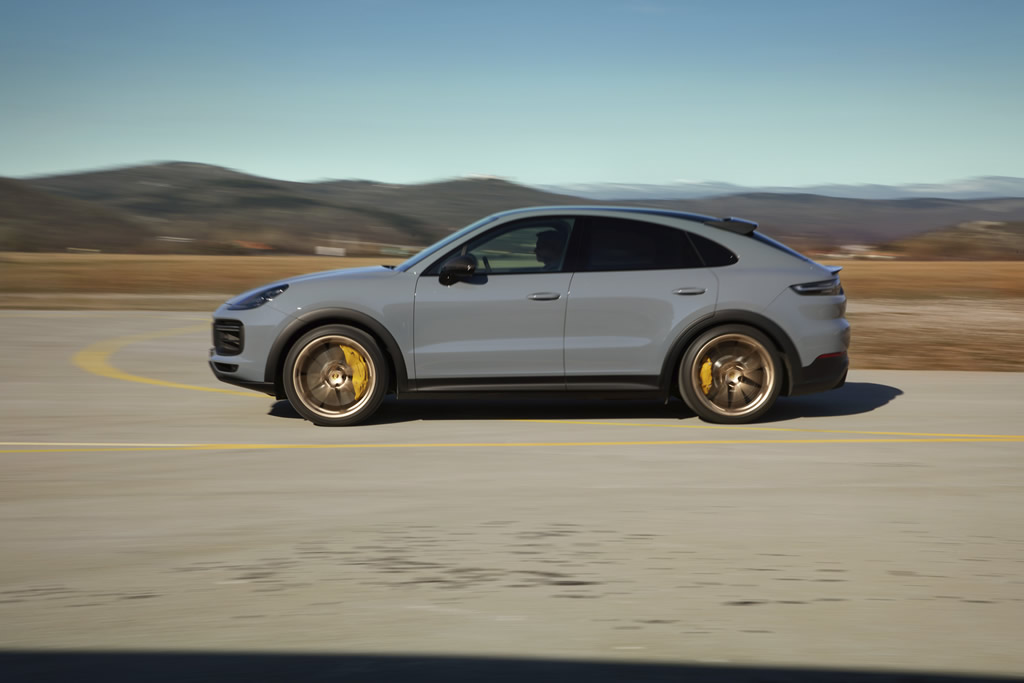 2022 Porsche Cayenne Turbo GT Kaç Beygir?