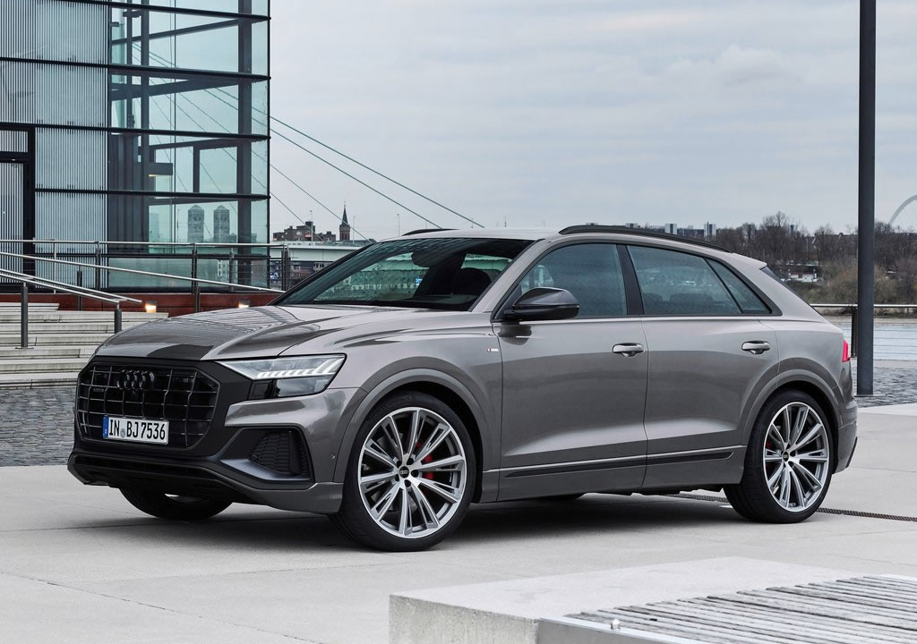 2022 Yeni Audi Q8 competition plus Fiyatı