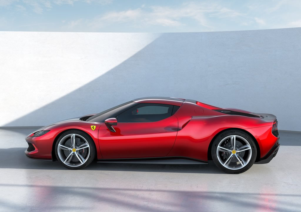 2022 Yeni Ferrari 296 GTB Özellikleri