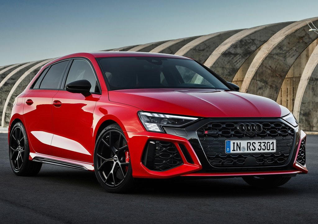 2022 Yeni Kasa Audi RS3 Özellikleri