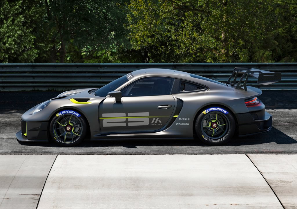 2022 Porsche 911 GT2 RS Clubsport 25 Özellikleri