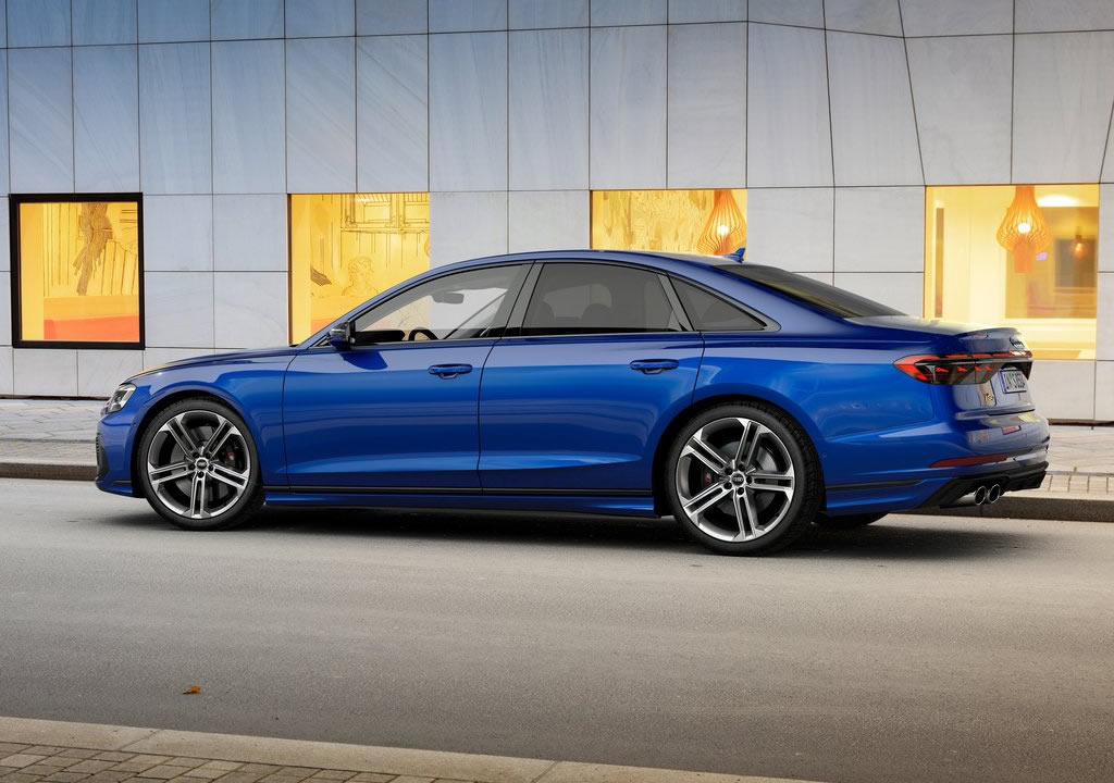 Makyajlı 2022 Yeni Audi S8 0-100 km/s