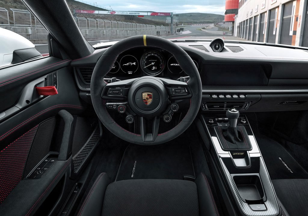 2023 Yeni Porsche 911 GT3 RS İçi