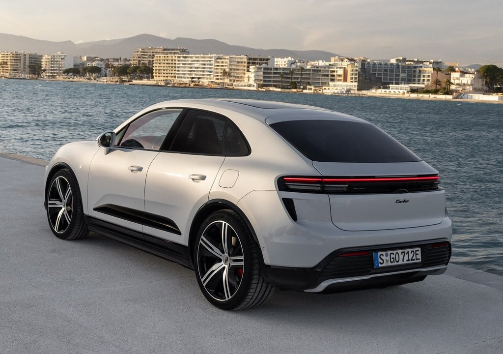 2025 Porsche Macan Turbo Özellikleri