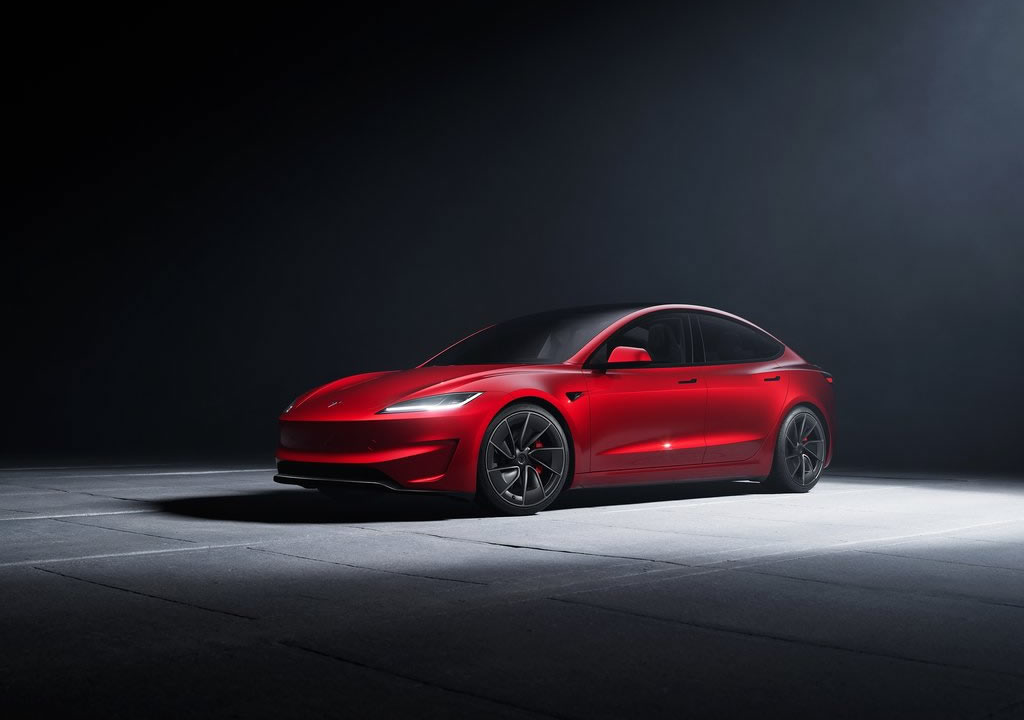 2025 Tesla Model 3 Performance Menzili