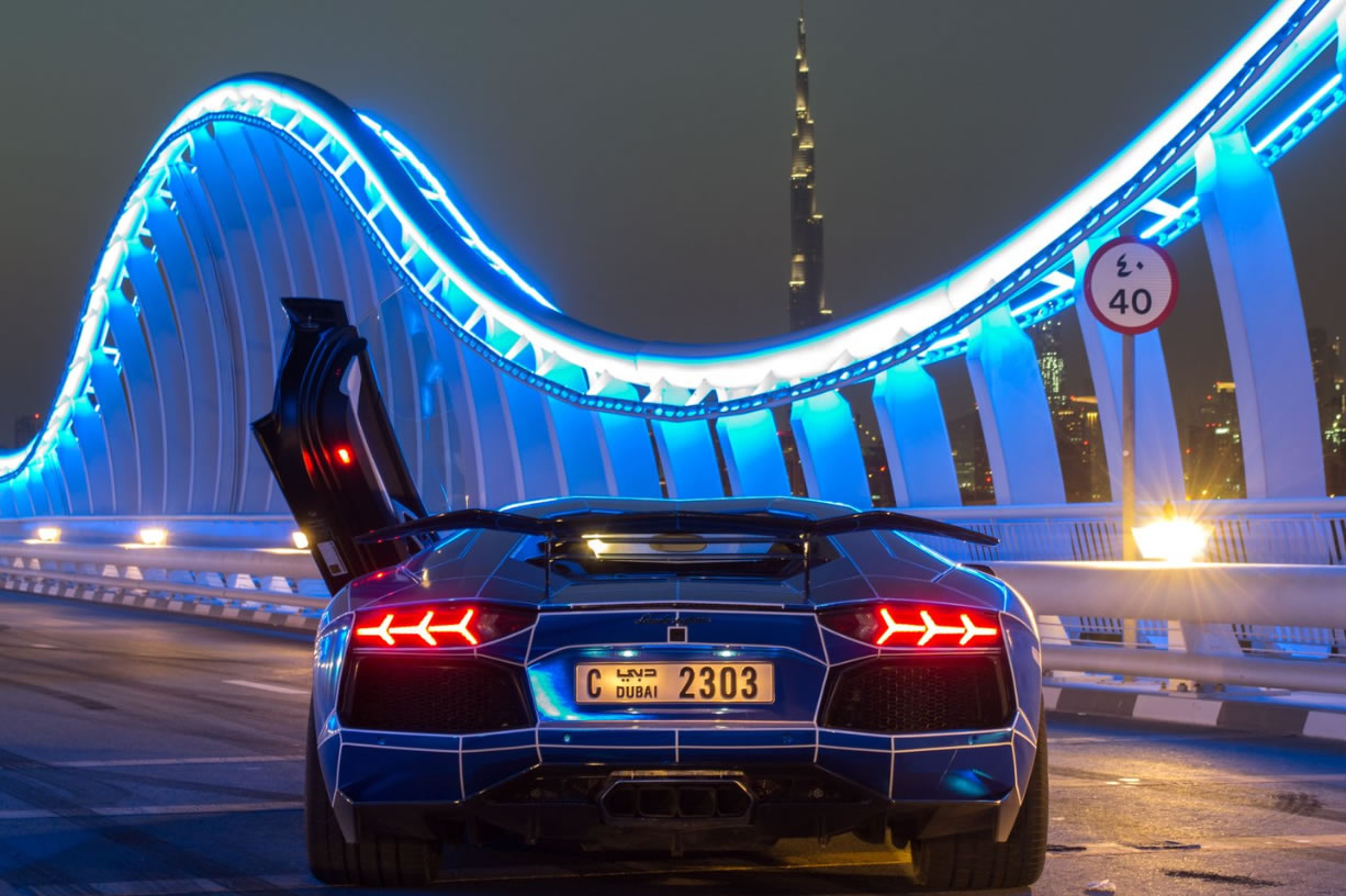 Dubai'de Unutulmaz Bir Lamborghini Sürüşü İçin En İyi 5 Yer